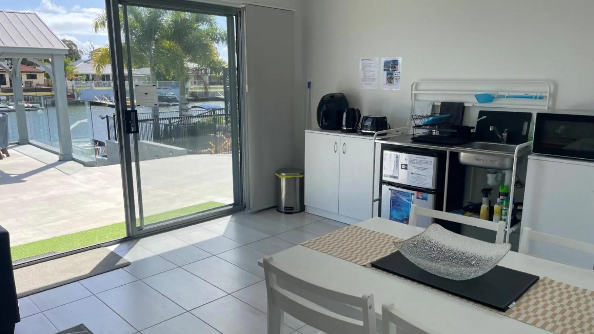 Studio On Bribie Canal Bongaree
